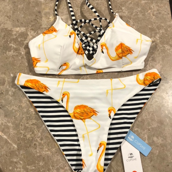 Cupshe Other - NWT Cupshe Flamingo Striped Reversible Bikini